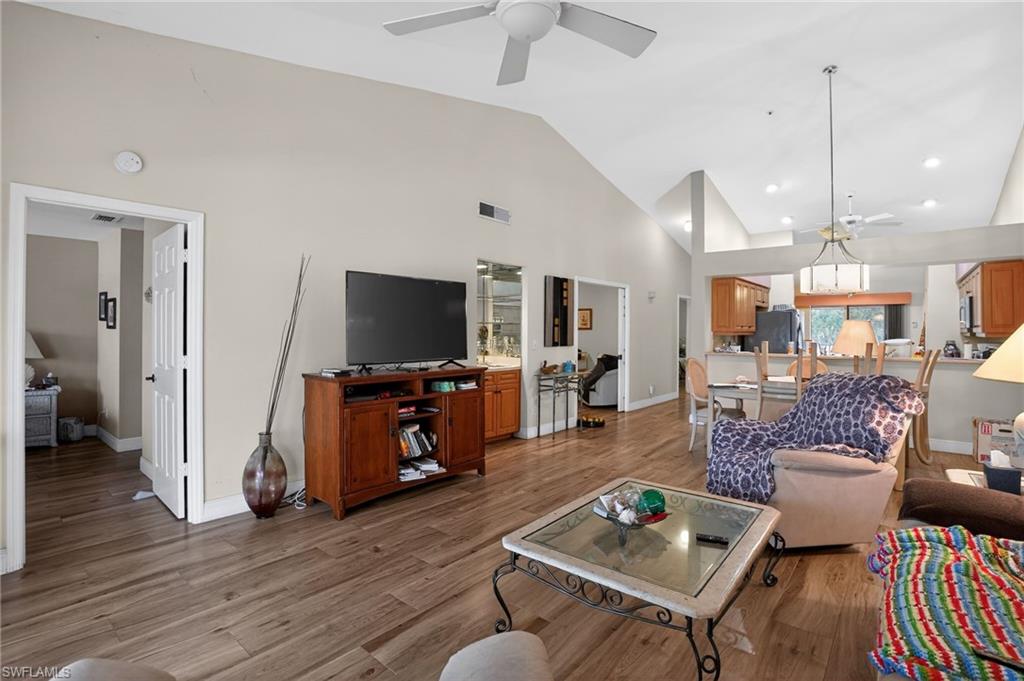 KELLY GREENS - Residential