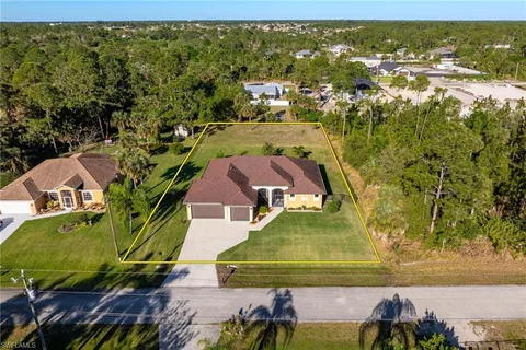 711 Henry Ave, Lehigh Acres, FL 33972 - #: 225026959
