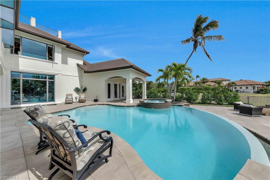 AQUALANE SHORES - Residential