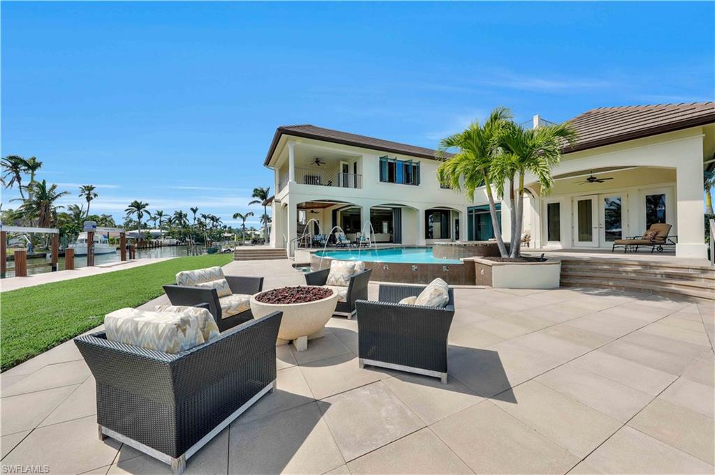 AQUALANE SHORES - Residential