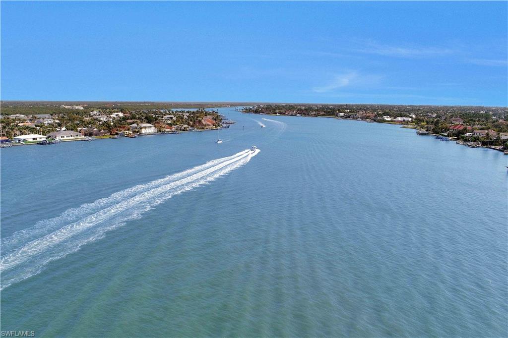 AQUALANE SHORES - Residential