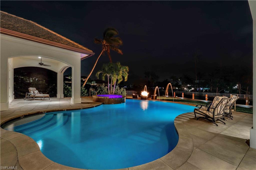 AQUALANE SHORES - Residential