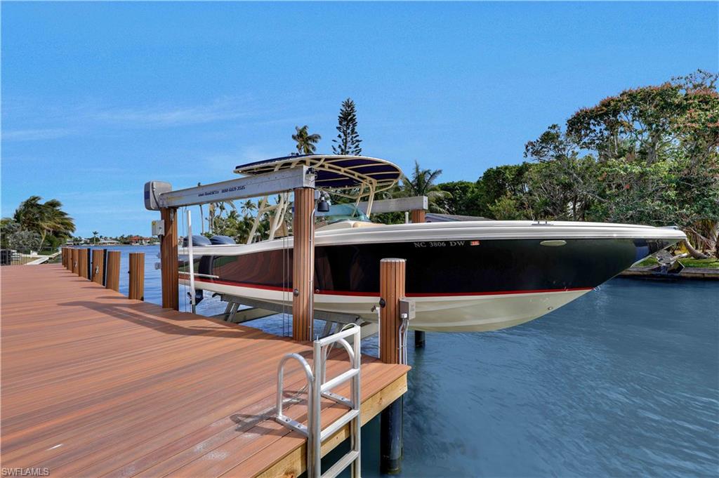 AQUALANE SHORES - Residential