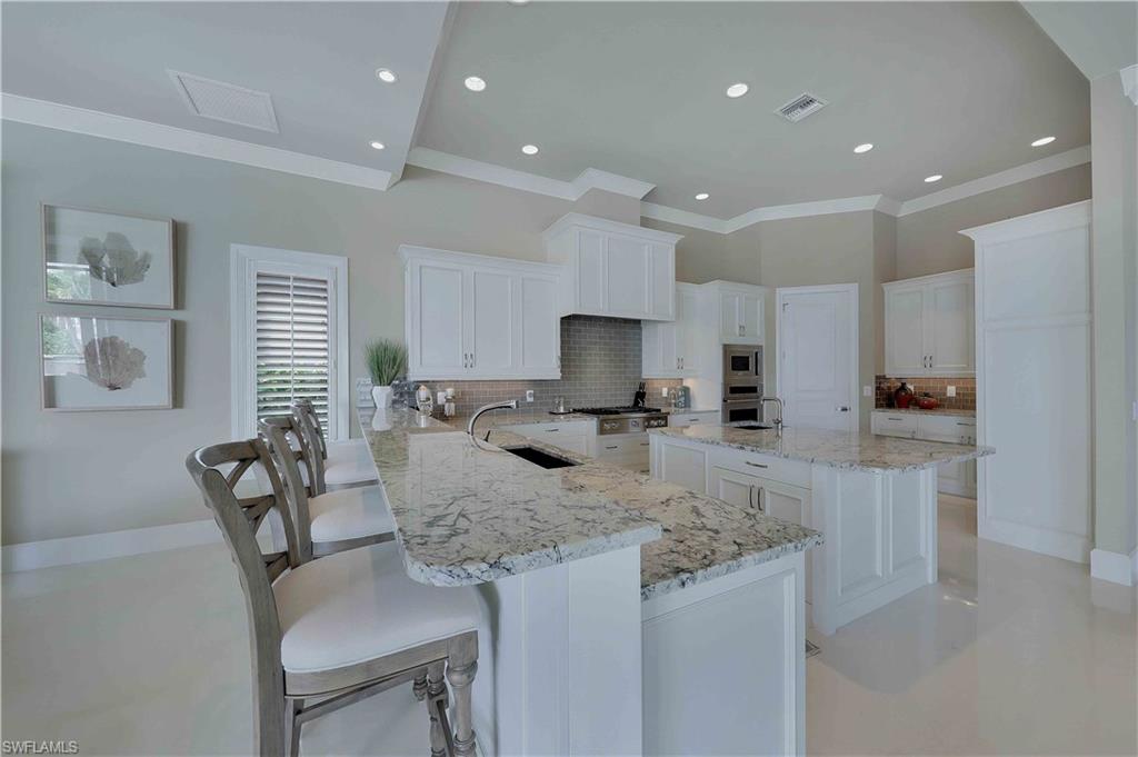 AQUALANE SHORES - Residential