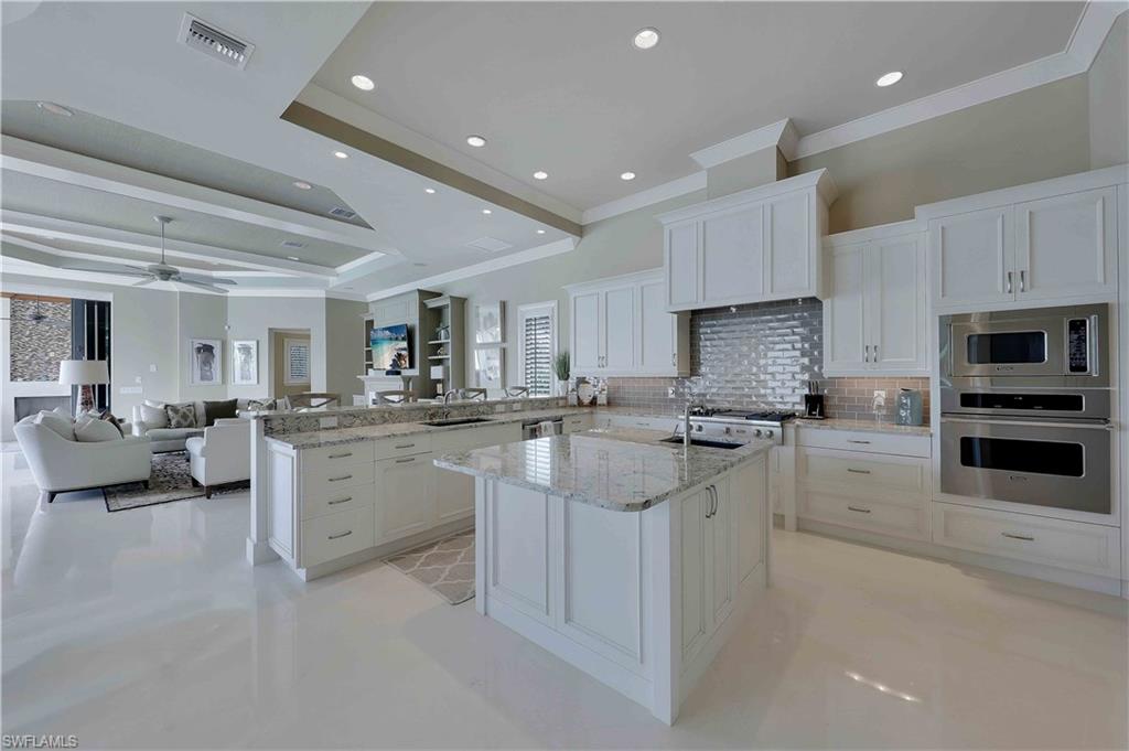 AQUALANE SHORES - Residential