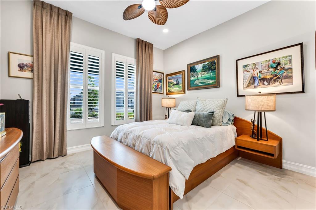 CAYMAS - Residential