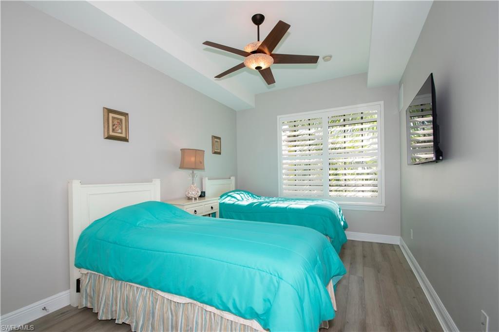 THE RESIDENCES AT COCONUT POINT - Residential Lease