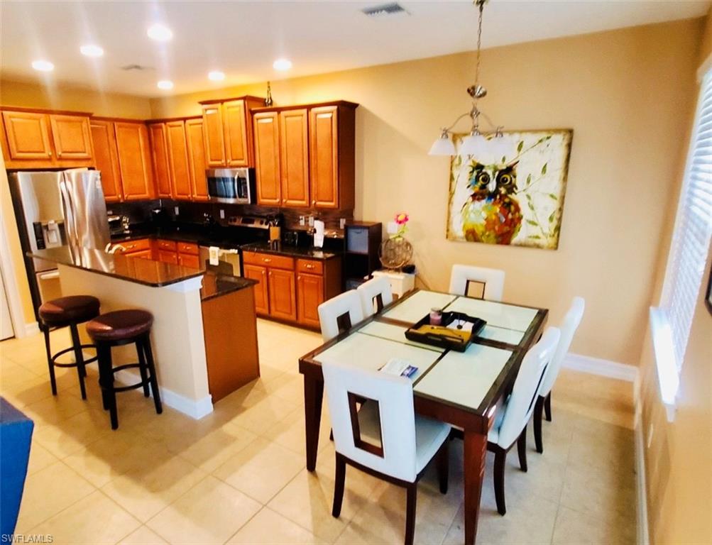 VALENCIA COUNTRY CLUB - Residential Lease