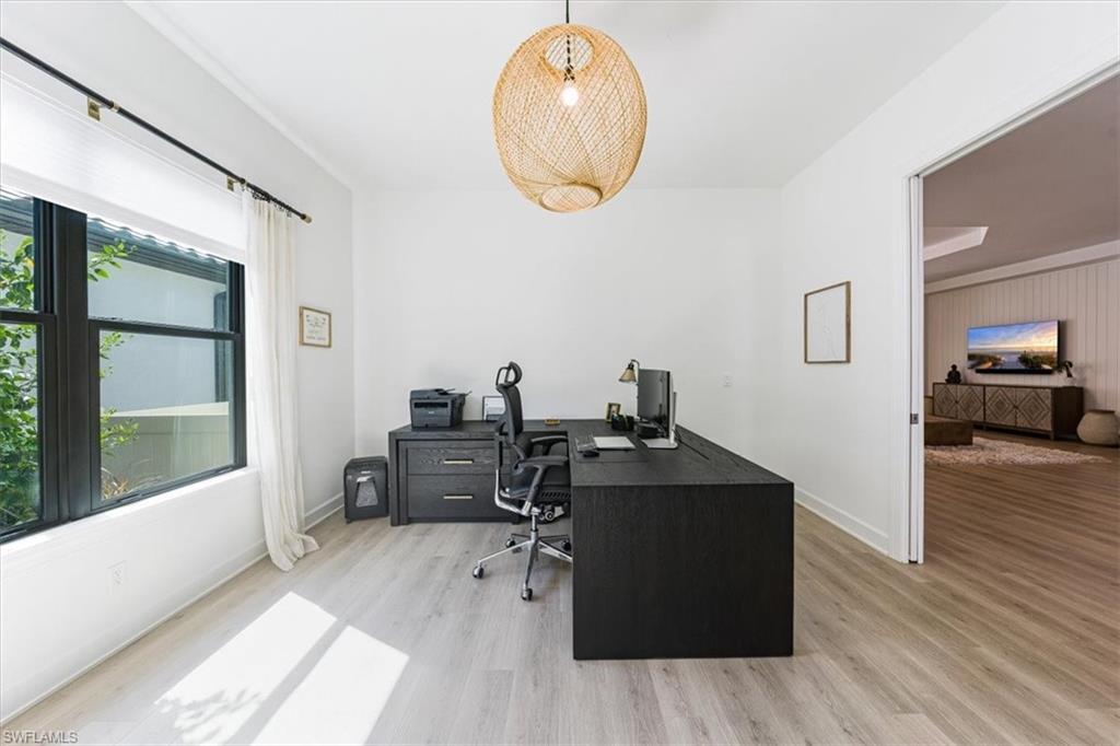 ESPLANADE LAKE CLUB - Residential