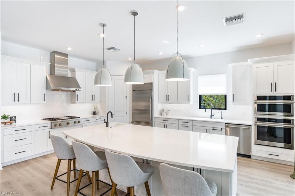 ESPLANADE LAKE CLUB - Residential