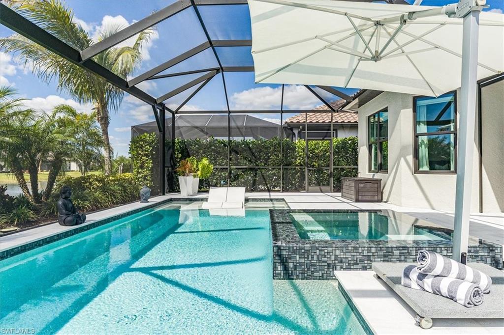 ESPLANADE LAKE CLUB - Residential