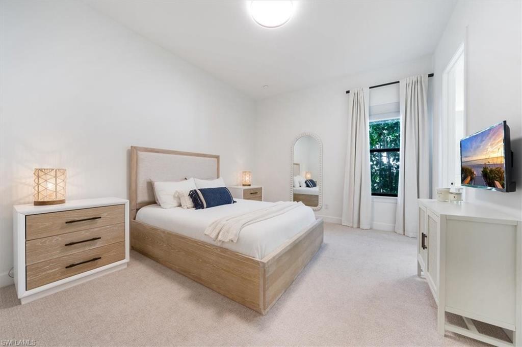 ESPLANADE LAKE CLUB - Residential