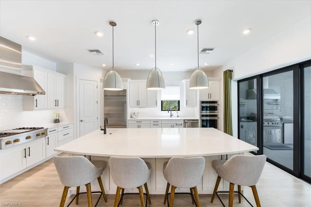 ESPLANADE LAKE CLUB - Residential