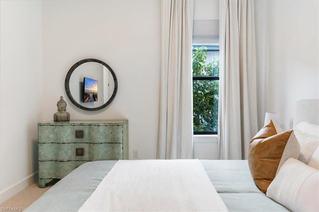 ESPLANADE LAKE CLUB - Residential