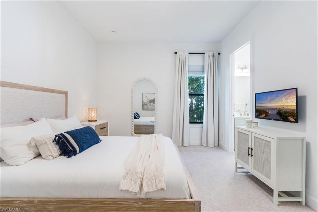 ESPLANADE LAKE CLUB - Residential