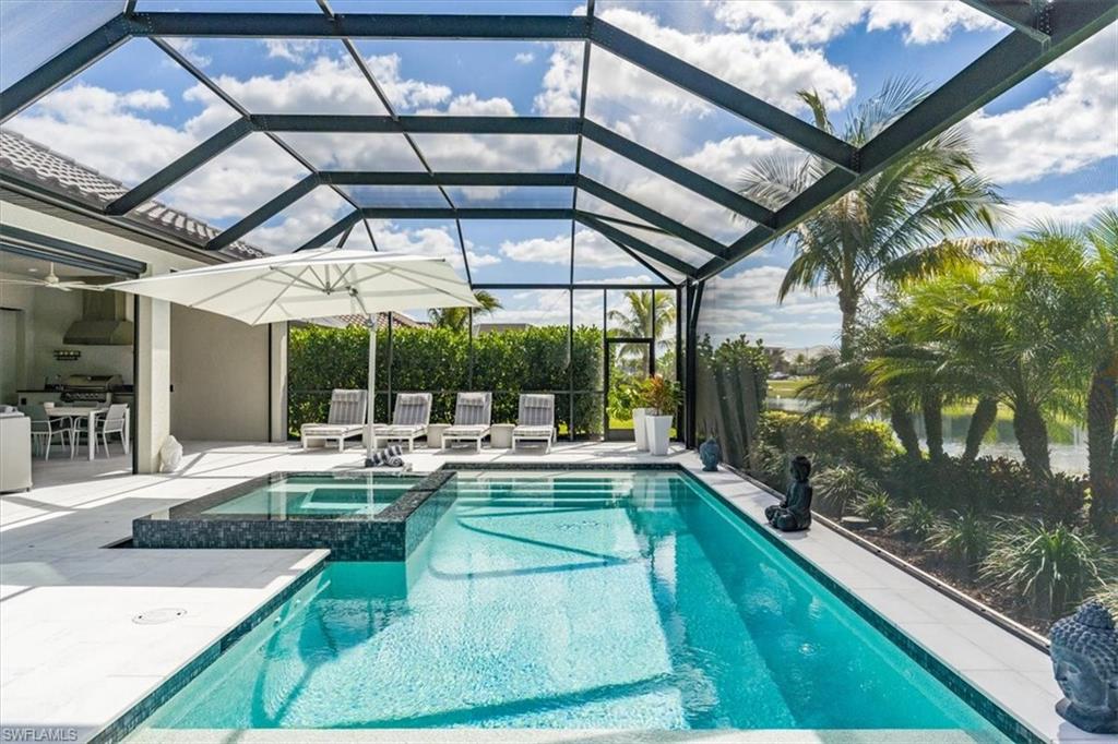 ESPLANADE LAKE CLUB - Residential