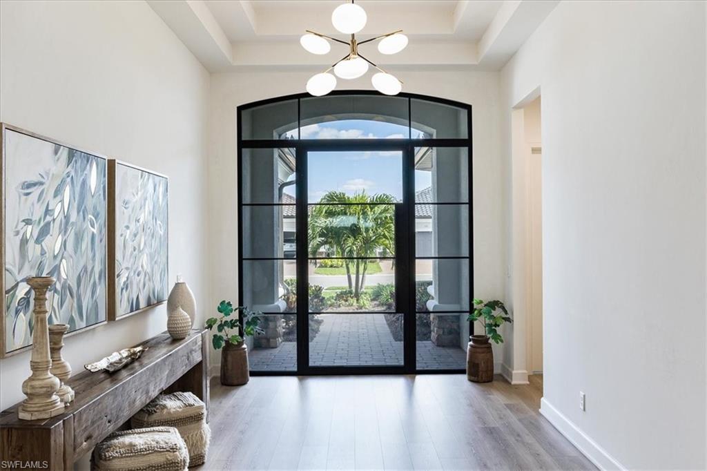 ESPLANADE LAKE CLUB - Residential