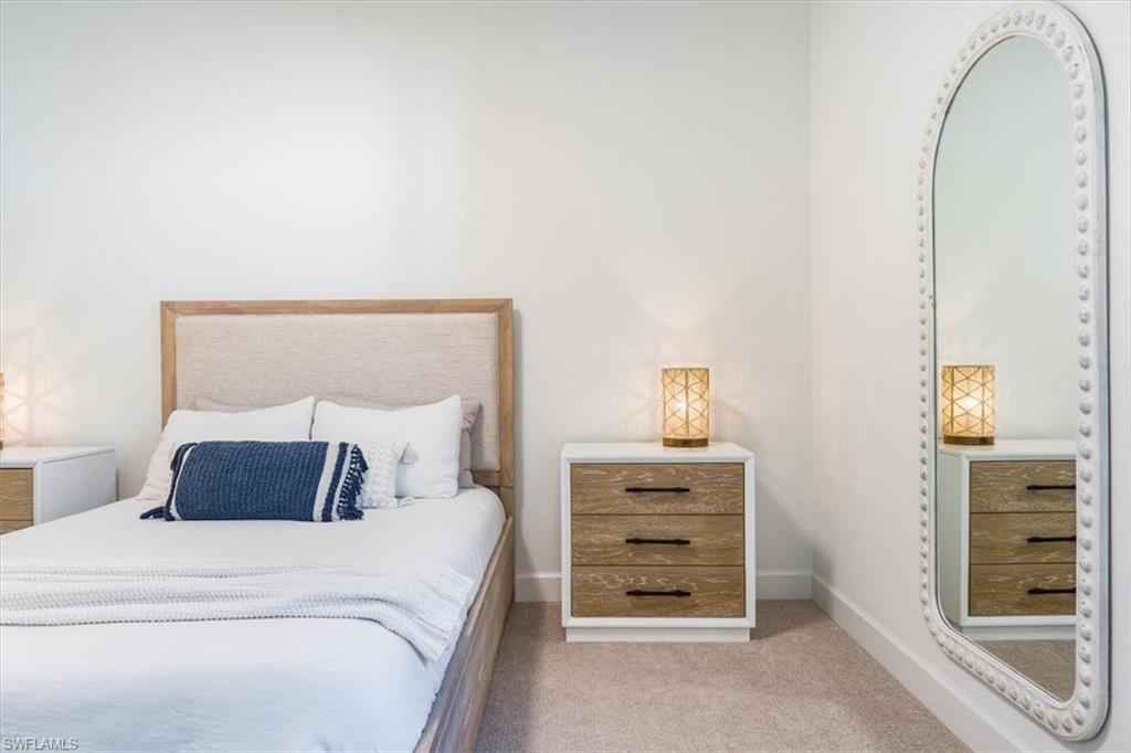 ESPLANADE LAKE CLUB - Residential