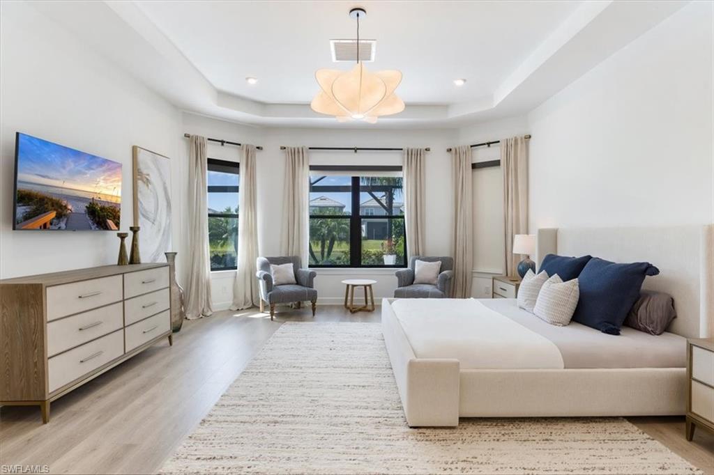 ESPLANADE LAKE CLUB - Residential