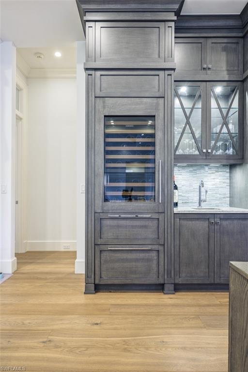 MOORINGS - Residential