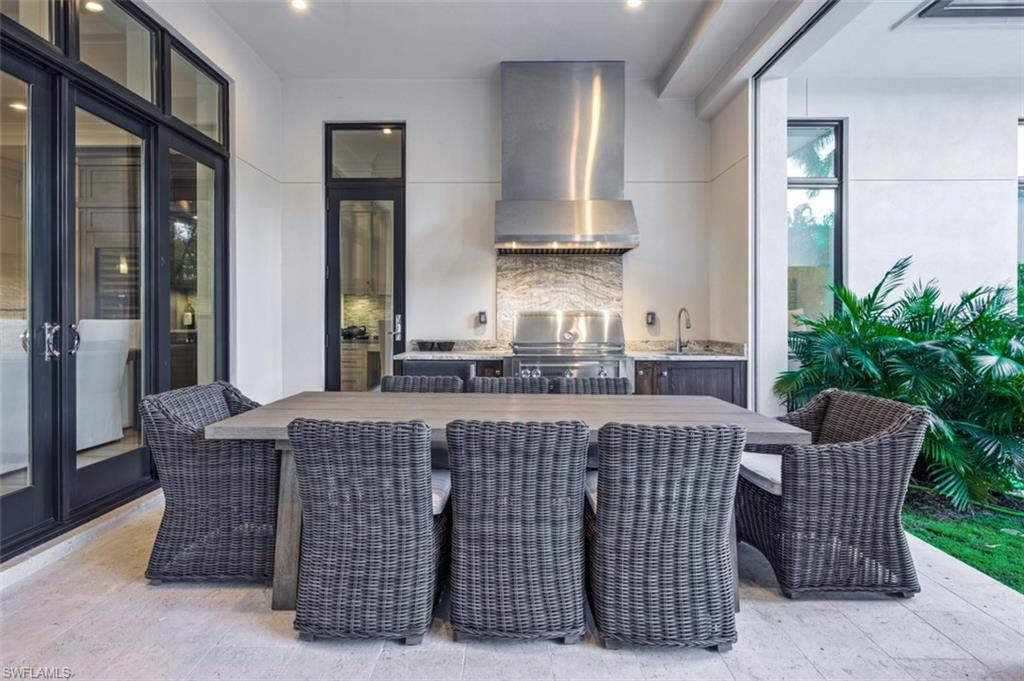 MOORINGS - Residential