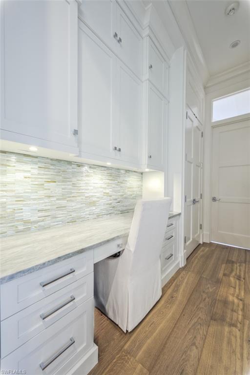 MOORINGS - Residential