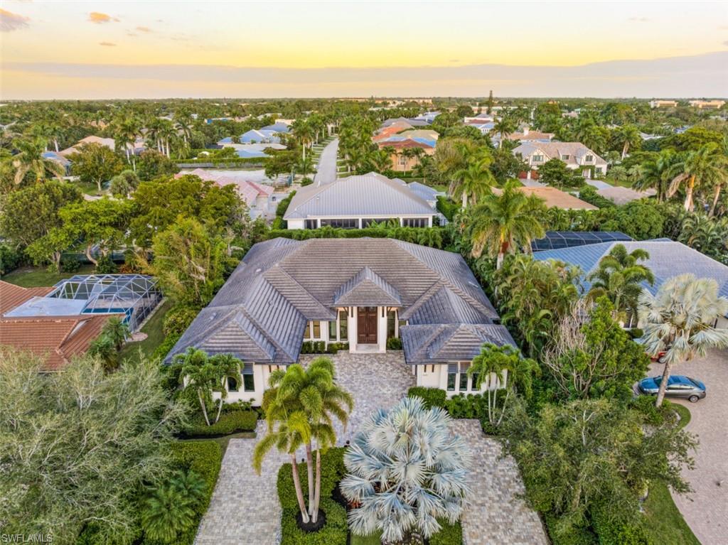 MOORINGS - Residential