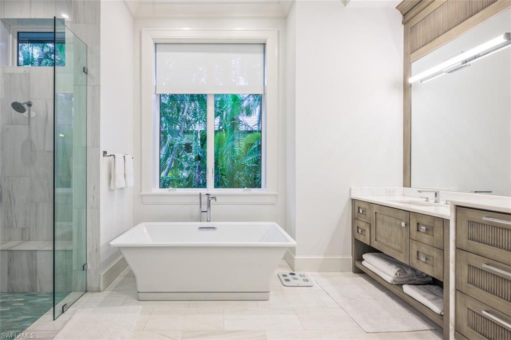 MOORINGS - Residential