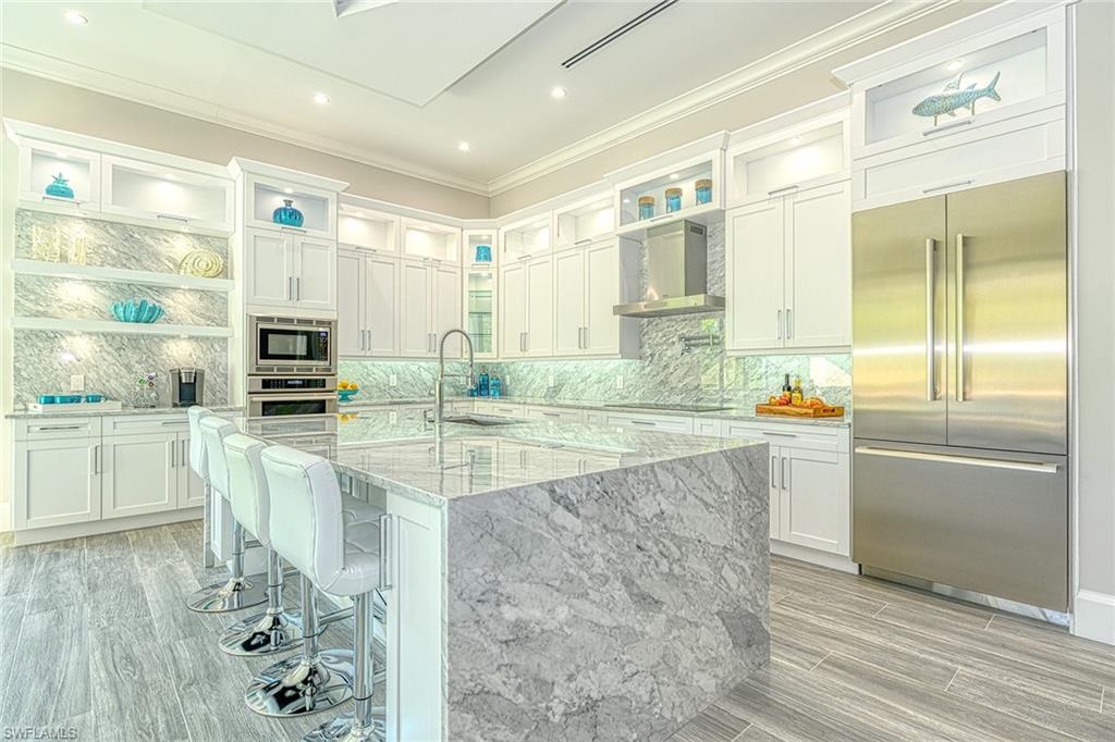 LIVINGSTON WOODS - Residential