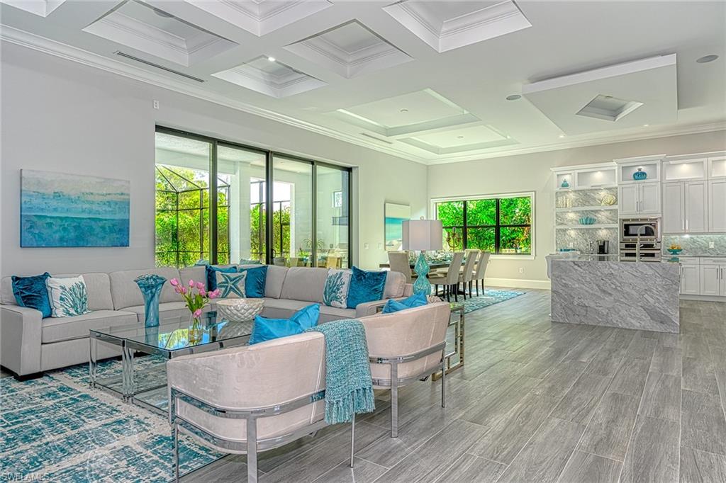 LIVINGSTON WOODS - Residential