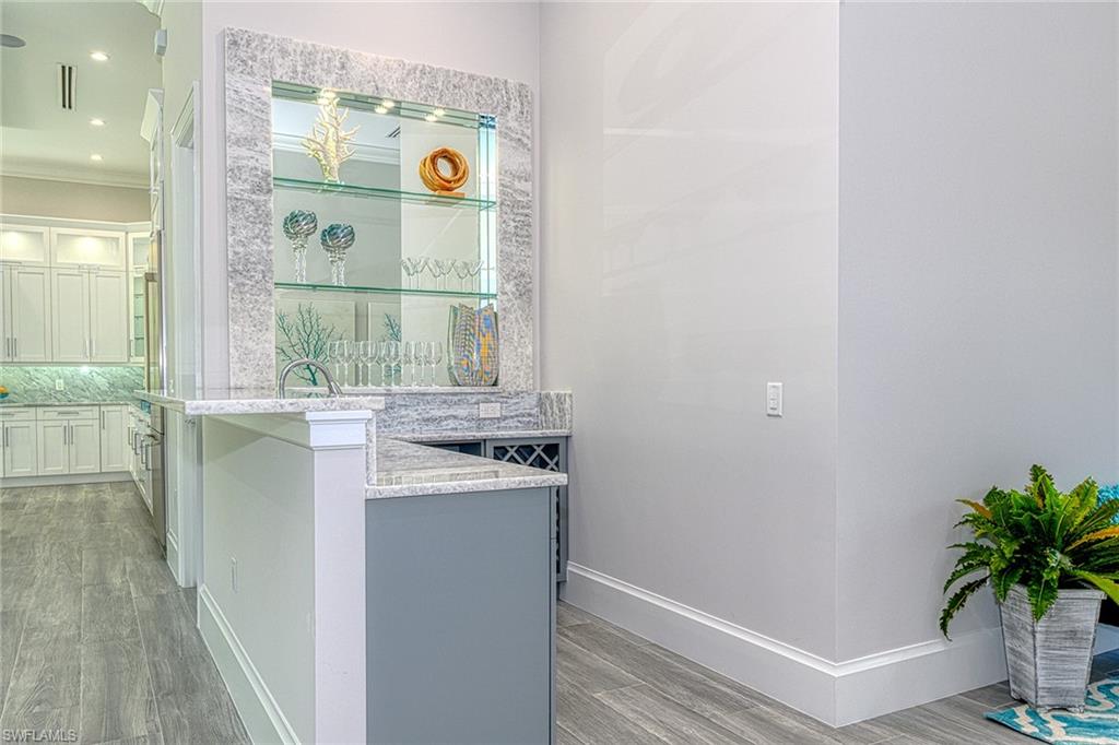 LIVINGSTON WOODS - Residential