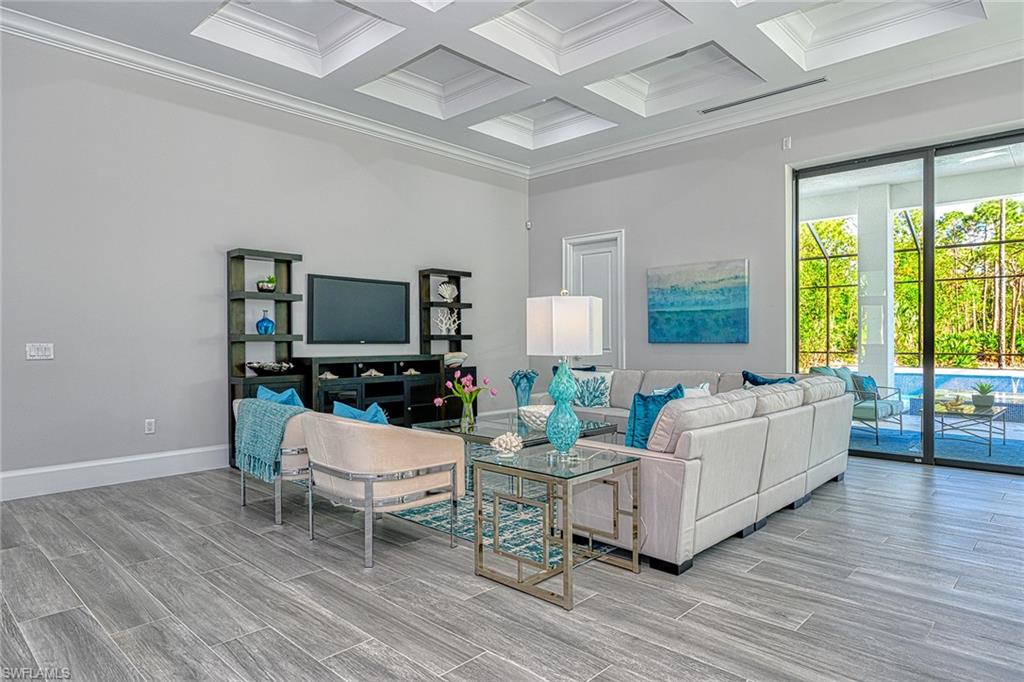 LIVINGSTON WOODS - Residential