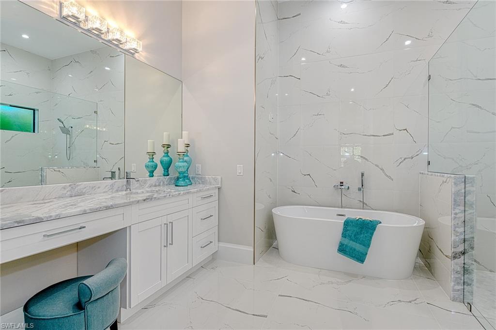 LIVINGSTON WOODS - Residential