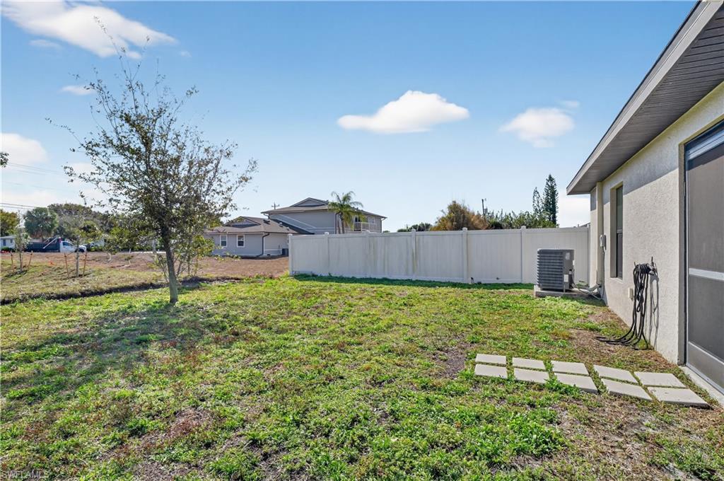 CAPE CORAL - Residential