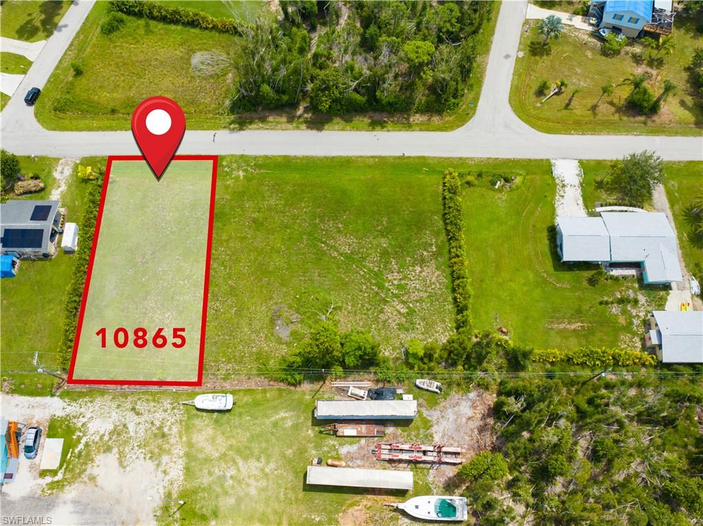 PINE ISLAND CENTER - Land