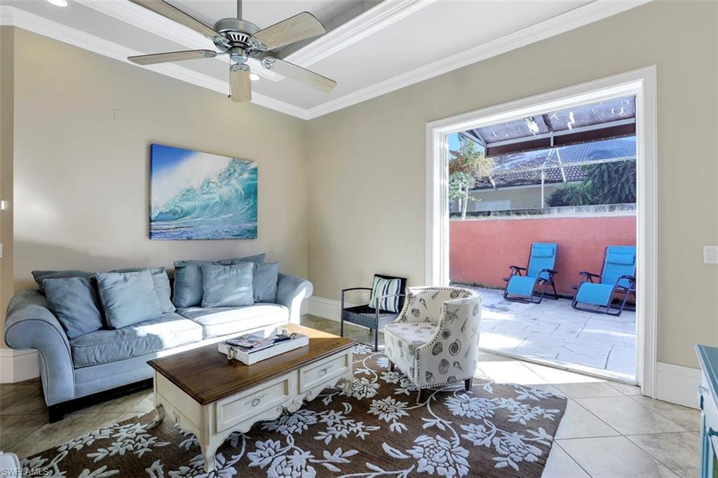 NAPLES PARK - Residential