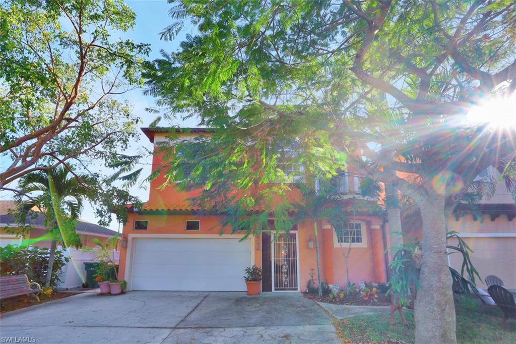 NAPLES PARK - Residential