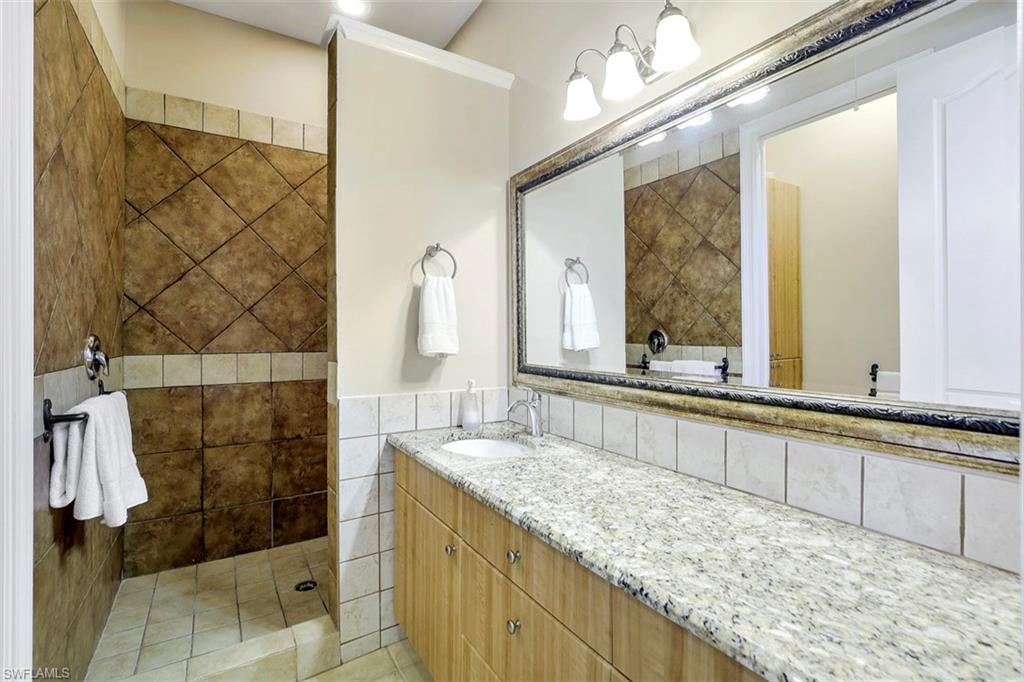 NAPLES PARK - Residential