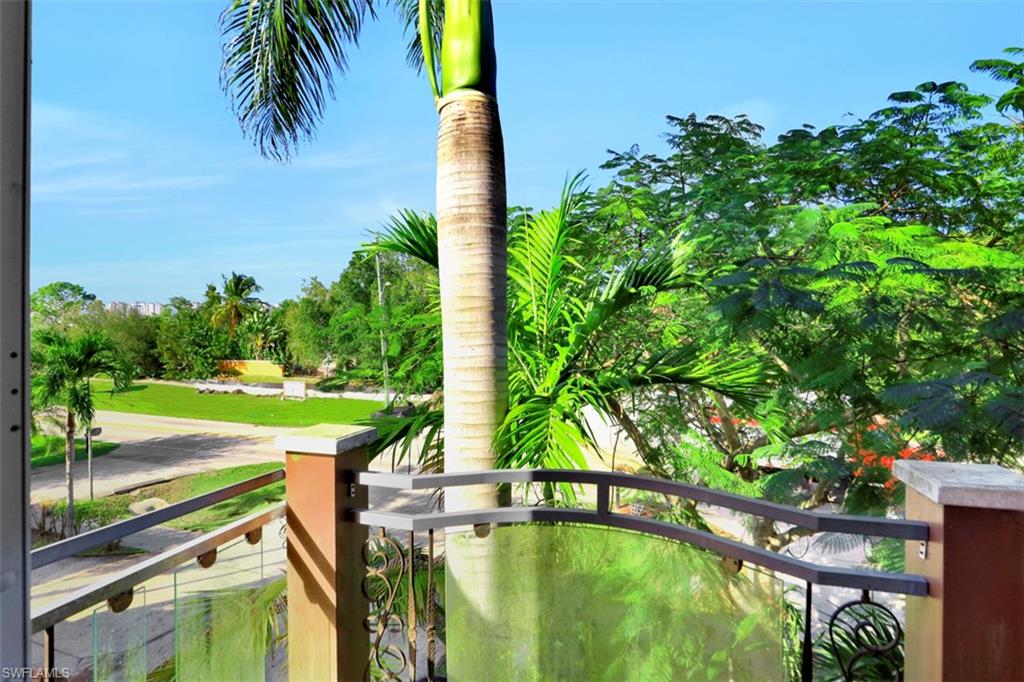 NAPLES PARK - Residential