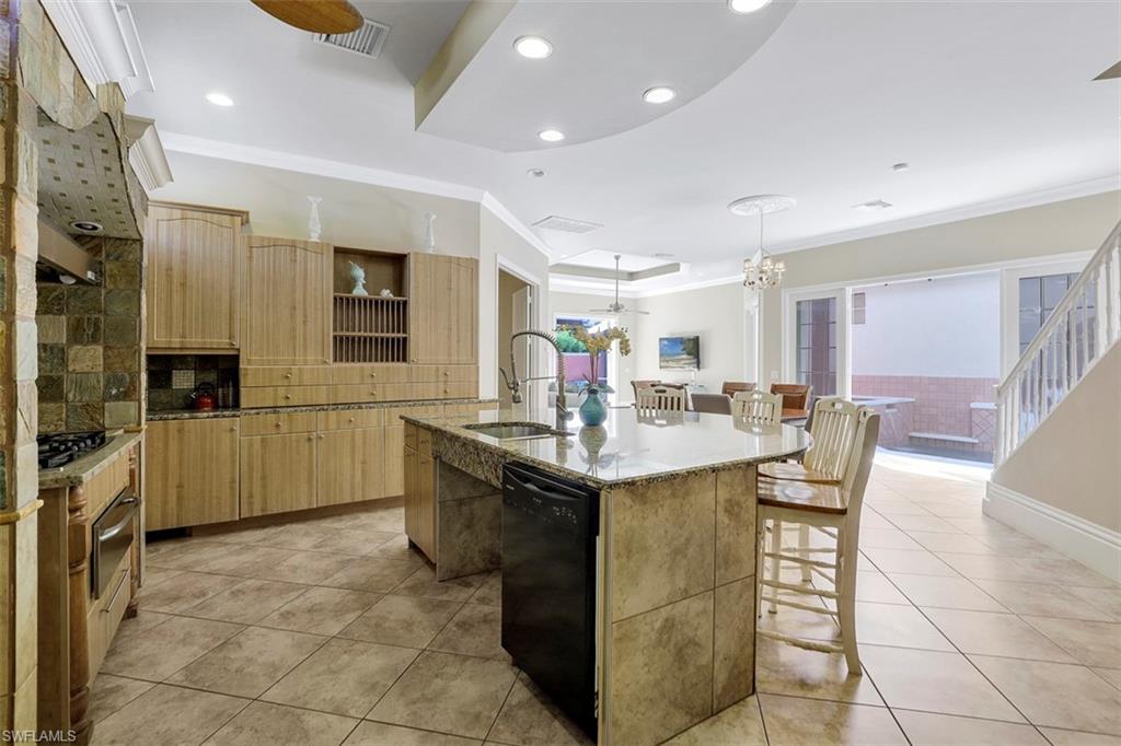 NAPLES PARK - Residential