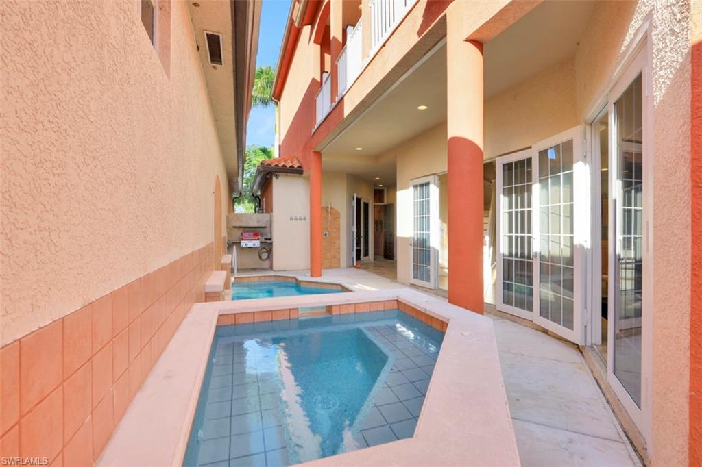 NAPLES PARK - Residential