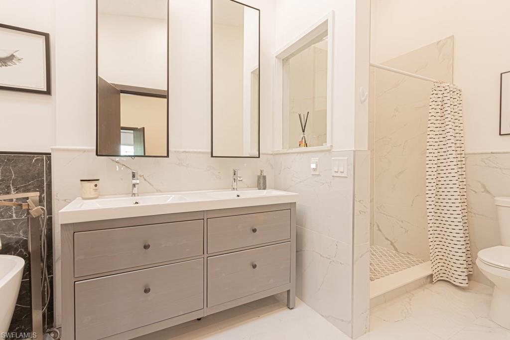 TAMARYND PLACE - Residential