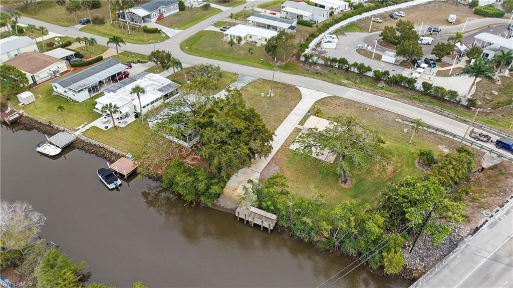 RIVERWOOD - Residential