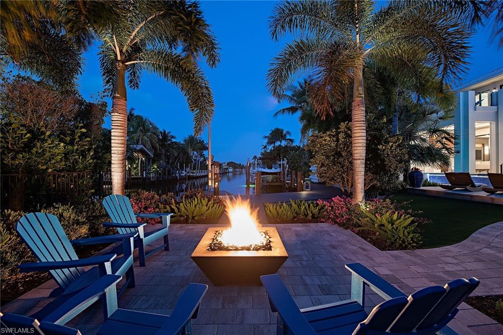 AQUALANE SHORES - Residential