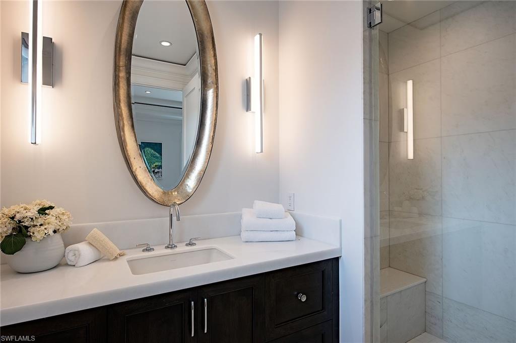 AQUALANE SHORES - Residential