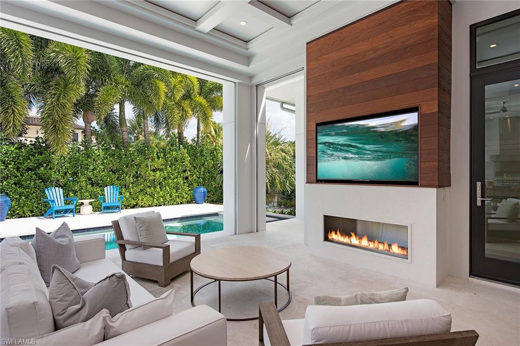 AQUALANE SHORES - Residential