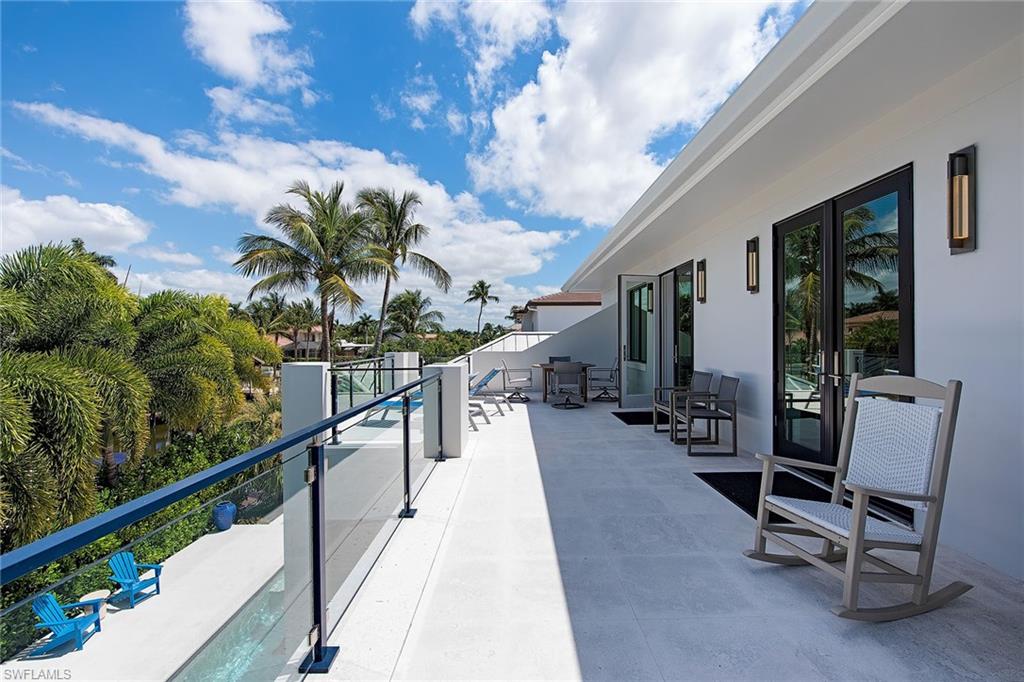 AQUALANE SHORES - Residential