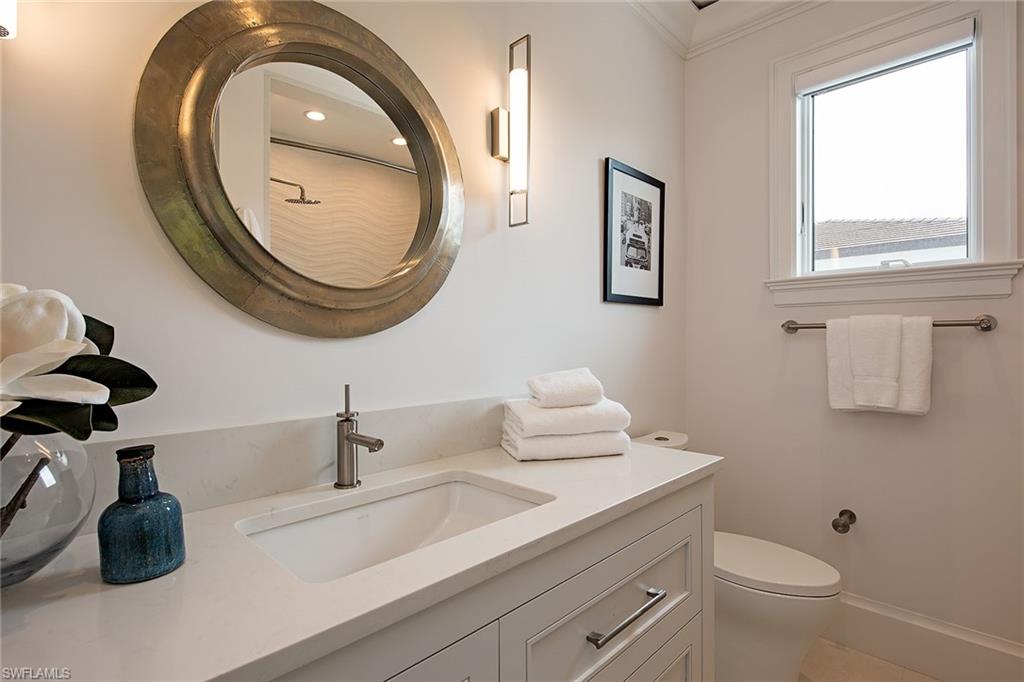 AQUALANE SHORES - Residential