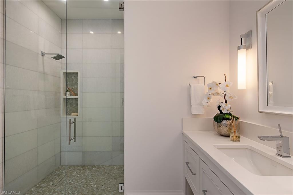 AQUALANE SHORES - Residential