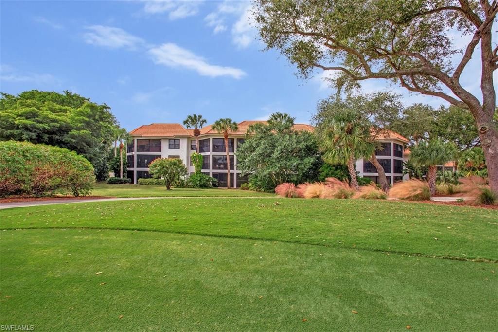 Photo of 5880 Via Lugano #201, NAPLES, FL 34108 (MLS # 225079414)